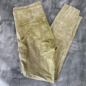 EUC lululemon leggings size 8